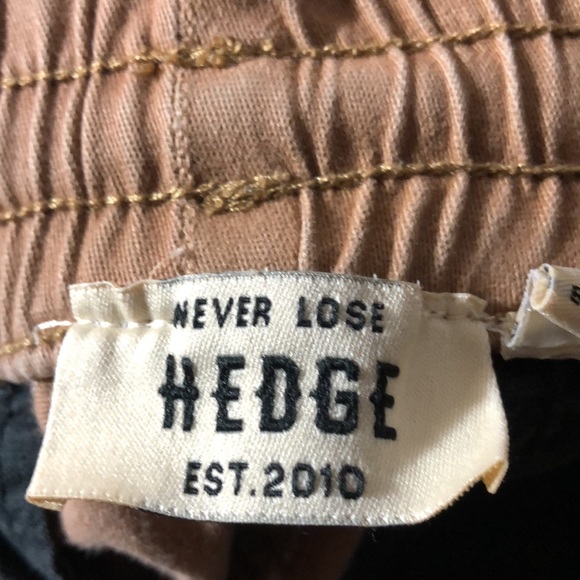 Never Lose Hedge tan elastic waist men’s pants, size small - Picture 6 of 7